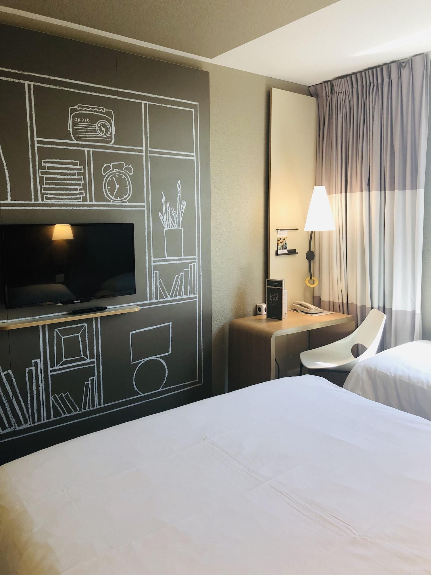 Hotel Ibis Paris Porte De Montreuil 3*